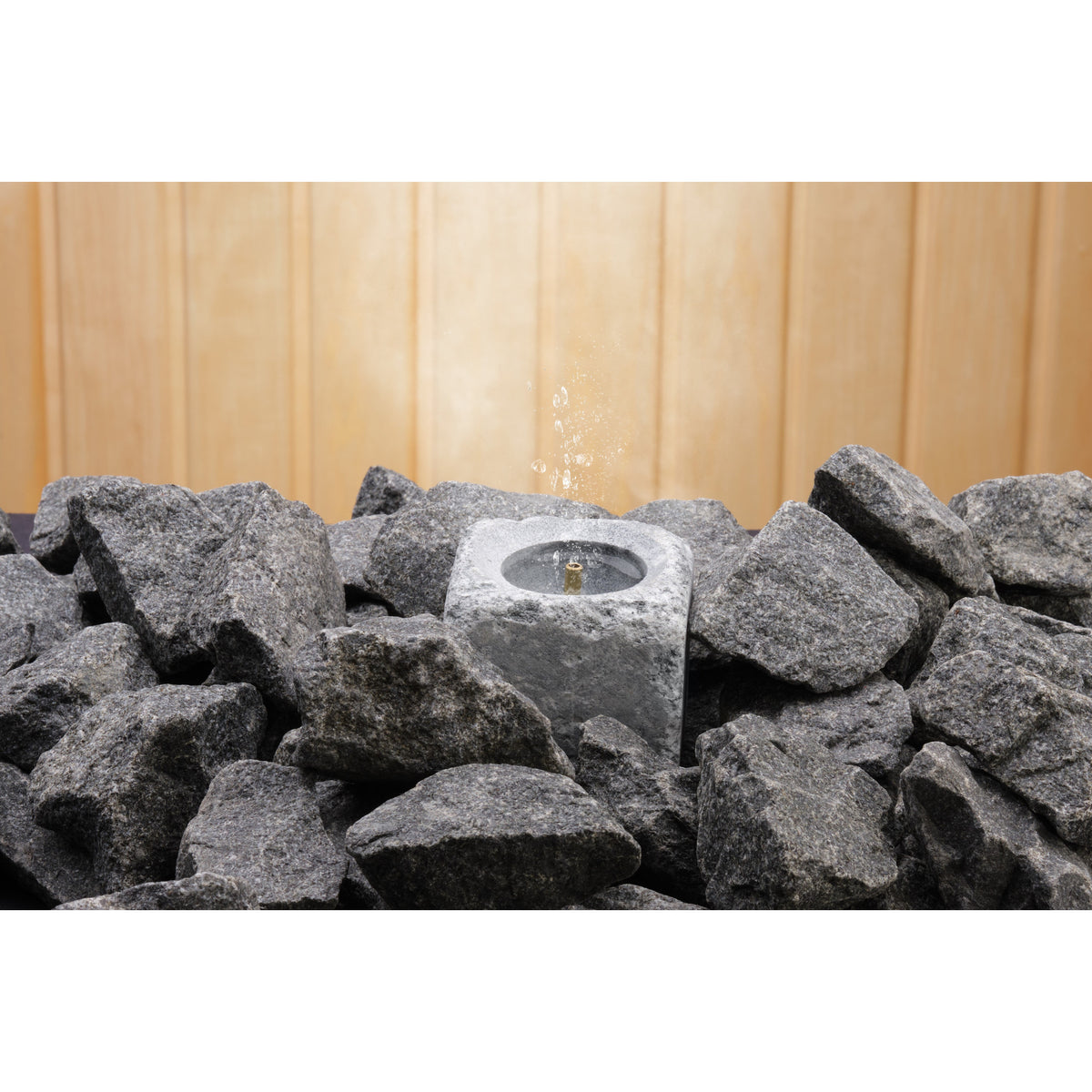 Hukka SaunaSimo Sauna Fountain & Essence Diffuser, Single Pillar, Square — photo from Hukka