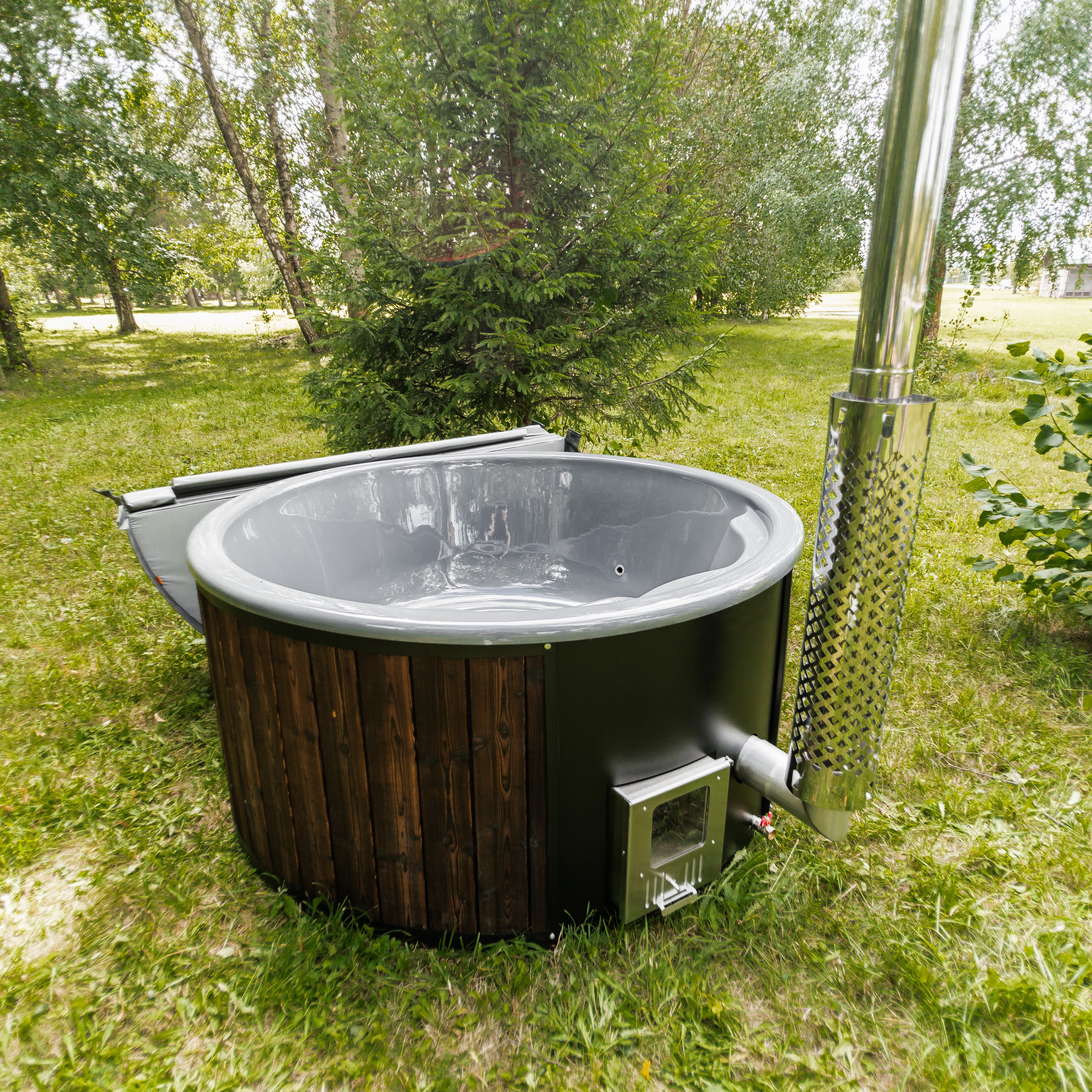 Mande Spa USA MWT4 Wood-Fired Hot Tub