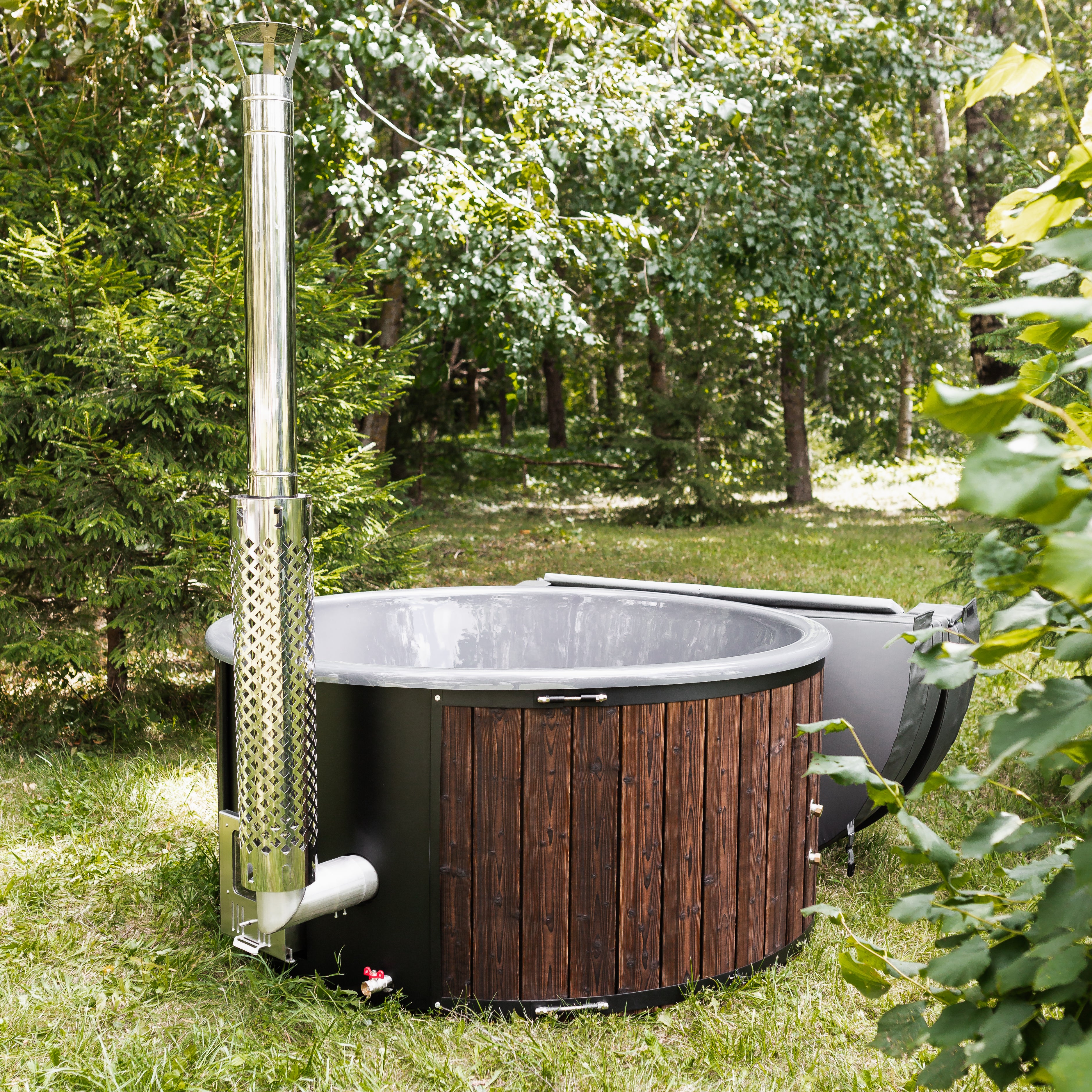 Mande Spa USA MWT4 Wood-Fired Hot Tub