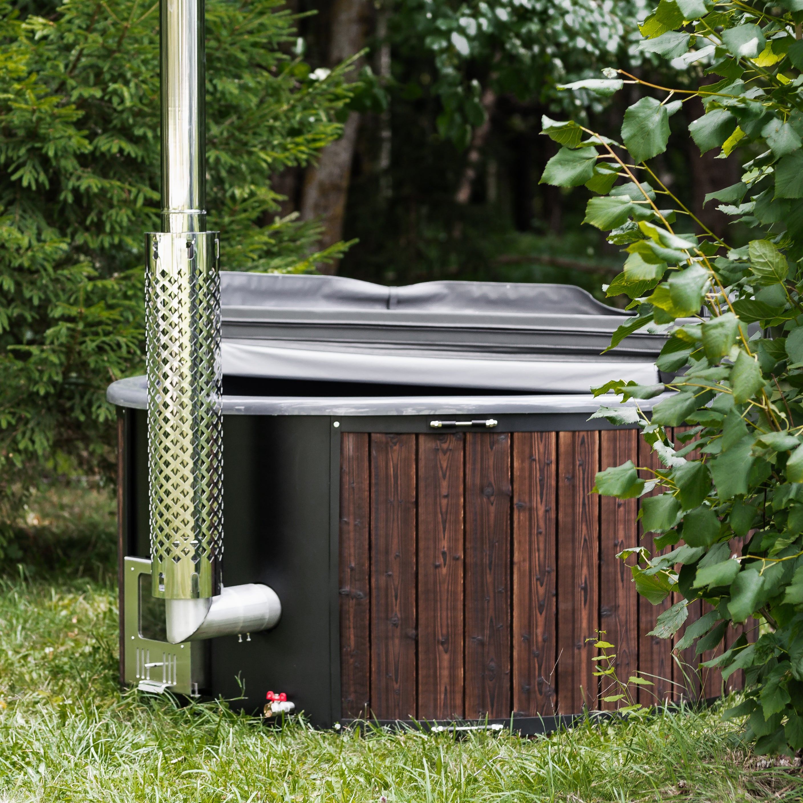 Mande Spa USA MWT4 Wood-Fired Hot Tub