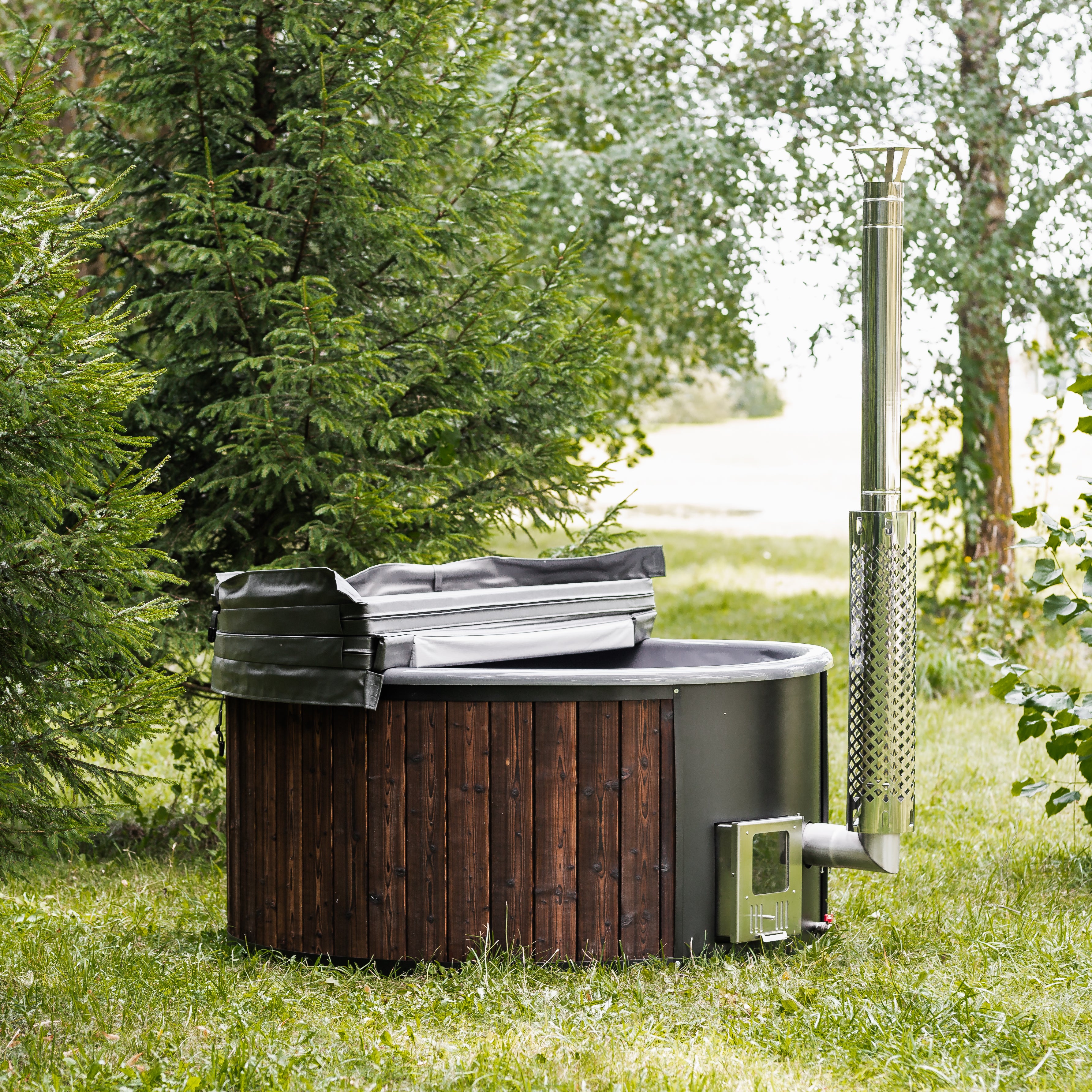 Mande Spa USA MWT4 Wood-Fired Hot Tub
