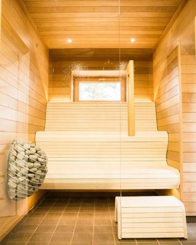HUUM DROP 4.5 — Wall-Mounted Electric Sauna Heater (4.5kW)