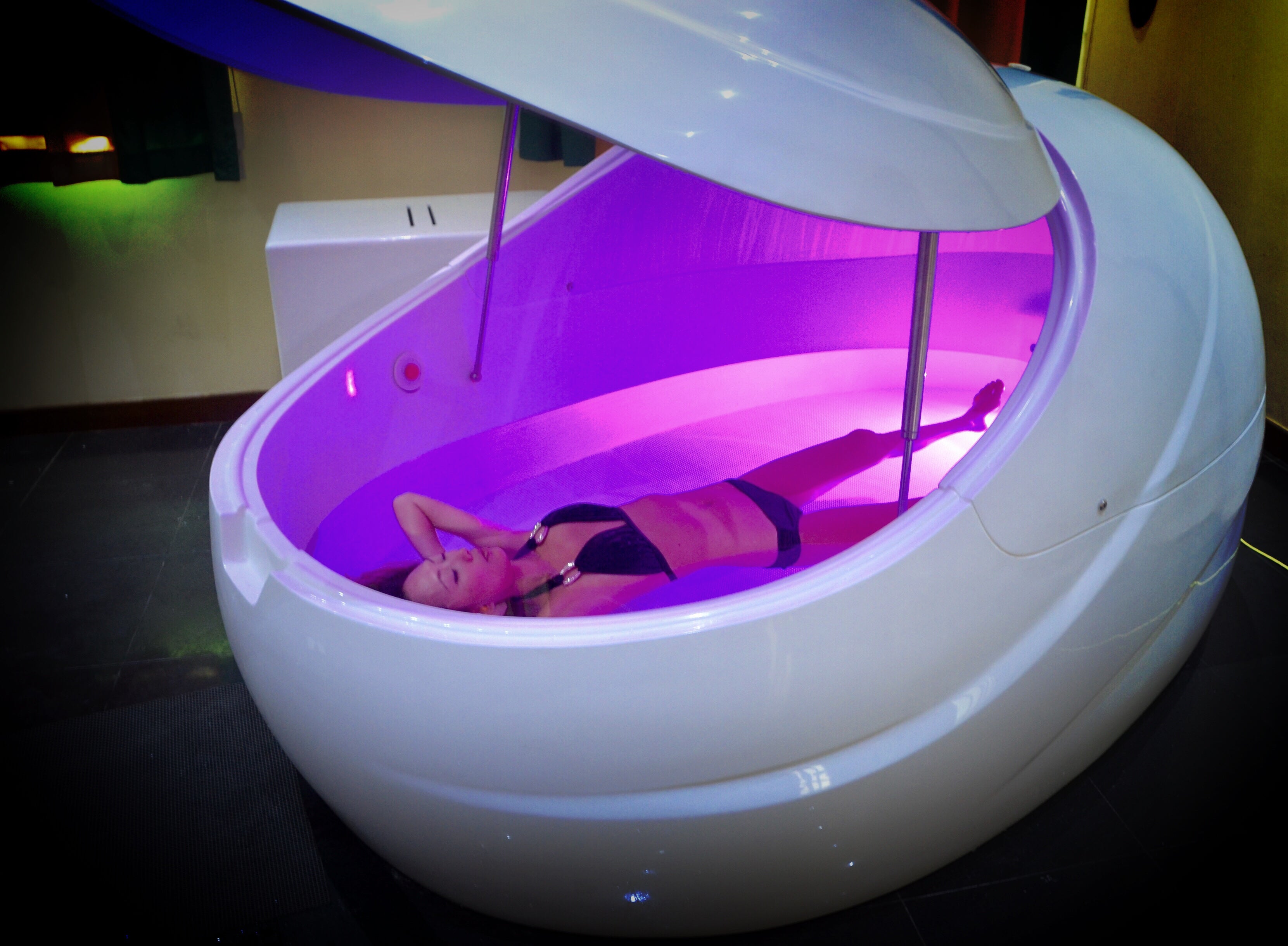 Dreampod V2 Float Pod – Flagship Commercial Float Tank