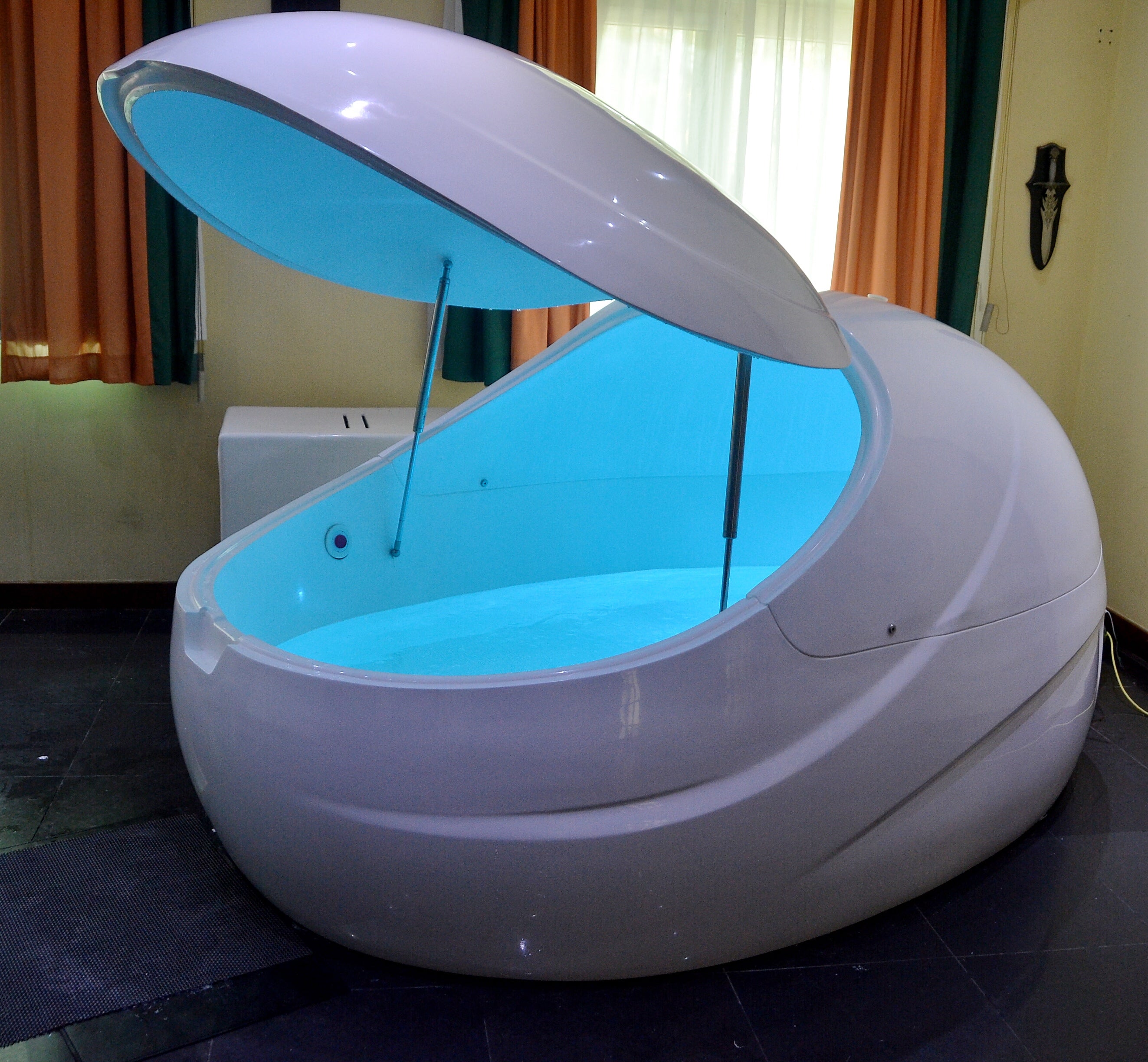 Dreampod V2 Float Pod – Flagship Commercial Float Tank
