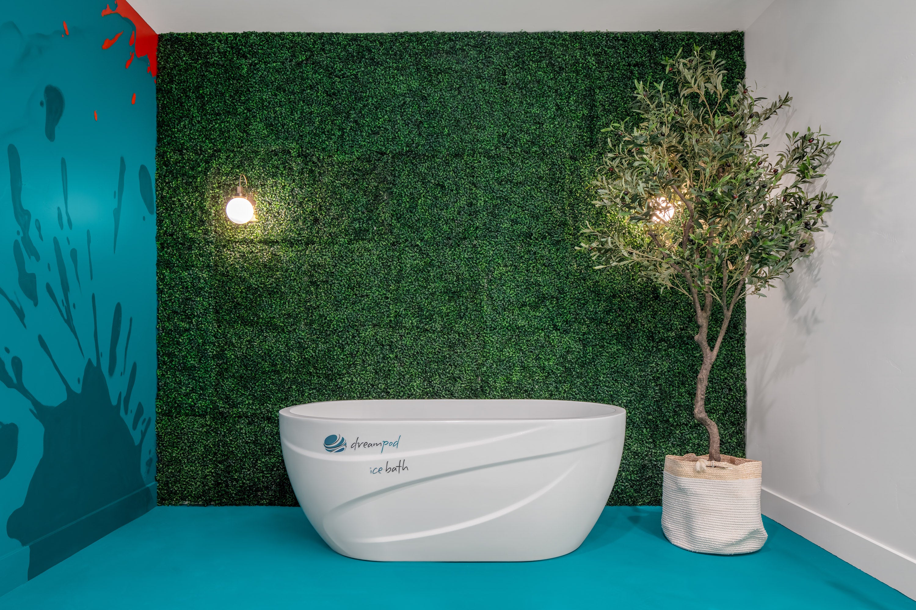 Dreampod Ice Bath with Integrated Chiller