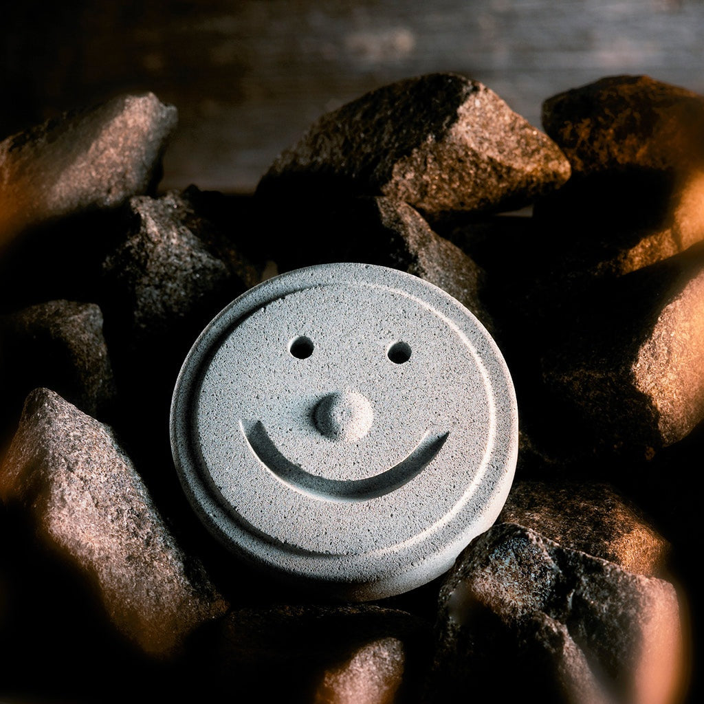 Hukka Saunaveijari Sauna Smiley Stone — photo from Hukka